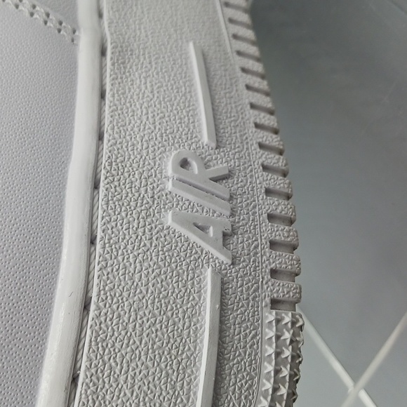 NIKE AF1 - Picture 8 of 12